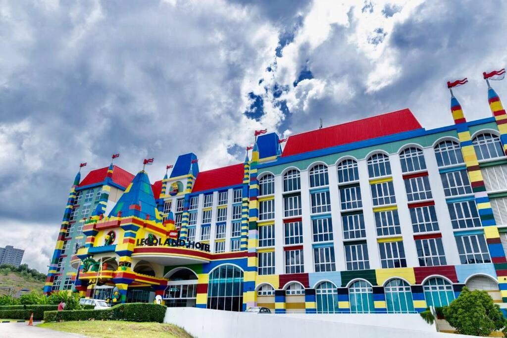 Legoland Jb Aghome Medini 3Room8Pax Bukit Indah Нусаджайя Экстерьер фото